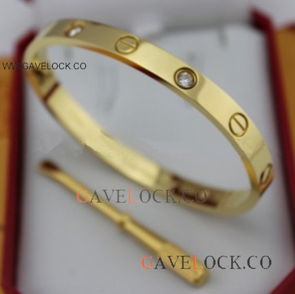 Best Replica Cartier Love Bracelet All Gold w/ Diamond